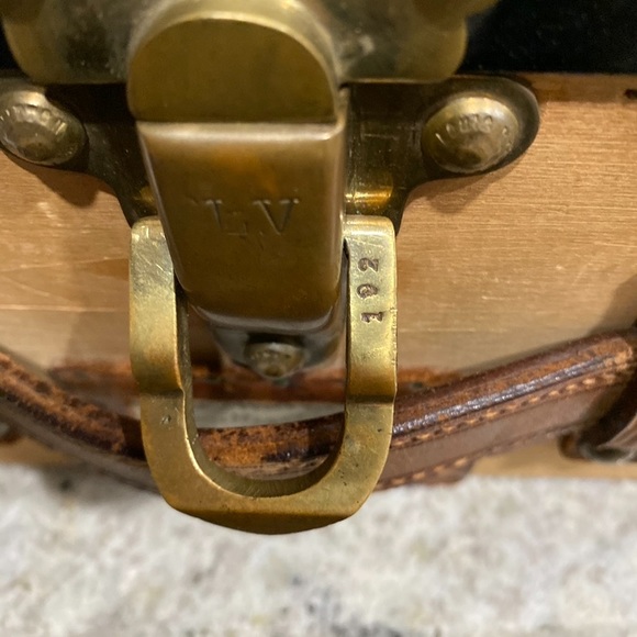 Louis Vuitton Trunk - Picture 5 of 10